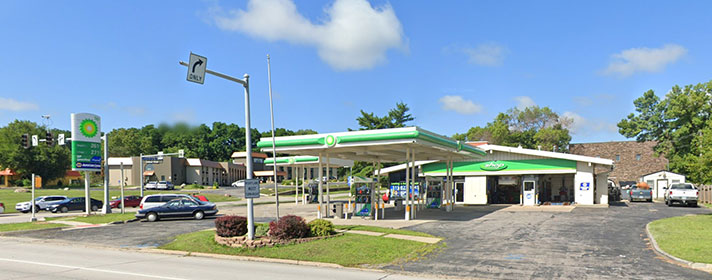 Front of the shop - Richman Automotive & Towing